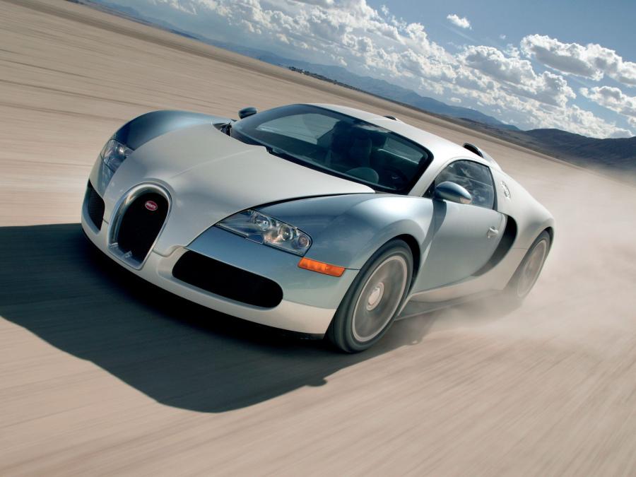  Bugatti Veyron 16.4 2005 года  (US) (фото 16 из 17)